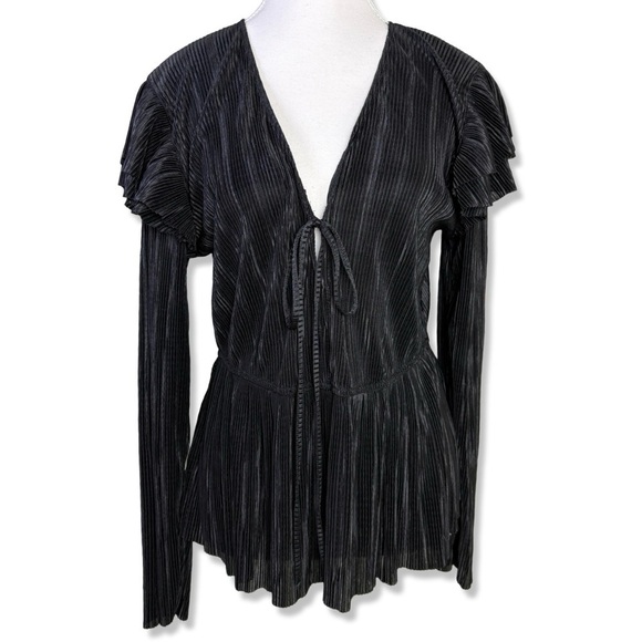 ⭐️ZARA Black Ruffle Pleated Top - Picture 3 of 5